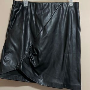 Dynamite Black leather skirt. Size Large. Excellent condition.